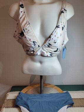 Nwt Floral Print V-Neck Bikini Top with Slate Blue Bottoms